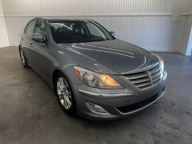 2014 Hyundai Genesis 3.8 photo 5
