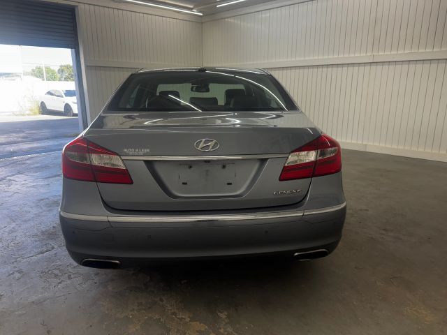 2014 Hyundai Genesis 3.8 photo 9