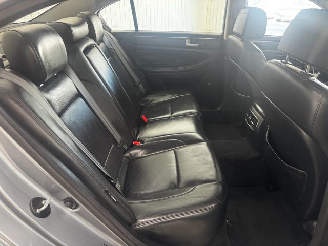 2014 Hyundai Genesis 3.8 photo 13