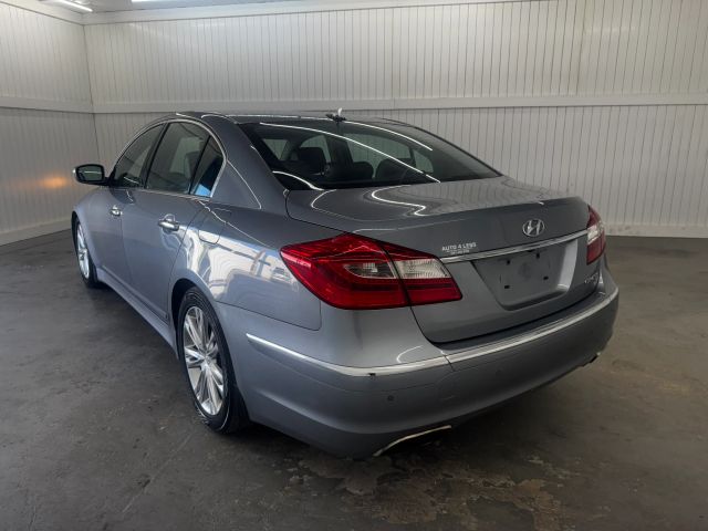 2014 Hyundai Genesis 3.8 photo 8