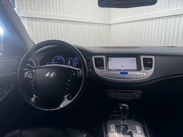 2014 Hyundai Genesis 3.8 photo 15