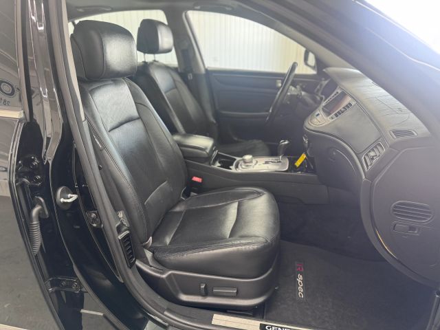 2012 Hyundai Genesis 5.0 R-Spec photo 10