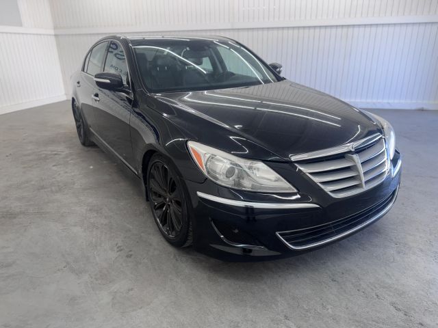 2012 Hyundai Genesis 5.0 R-Spec photo 3