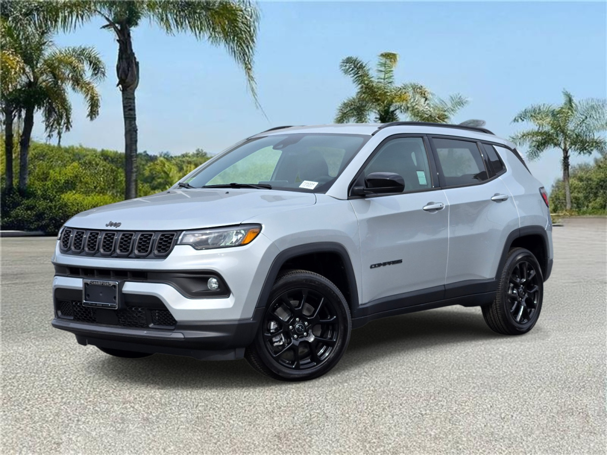 Silver Zynith Metallic Clearcoat New 2026 Jeep Compass Latitude Altitude 4x4  in , 