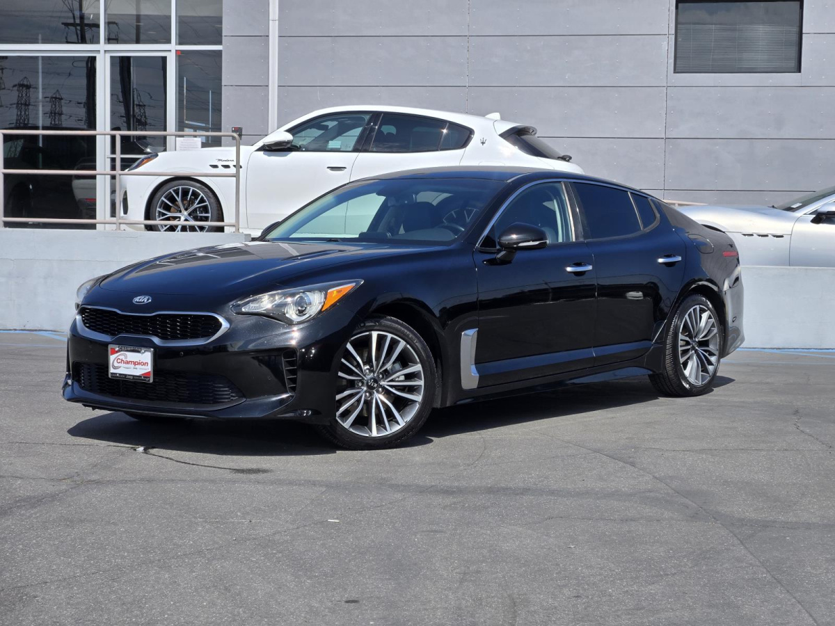 Aurora Black Used 2019 Kia Stinger Base RWD  in , 