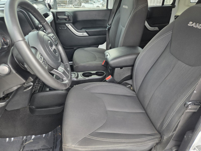 Used 2018 Jeep Wrangler JK Unlimited Sahara 4x4  in ,  17