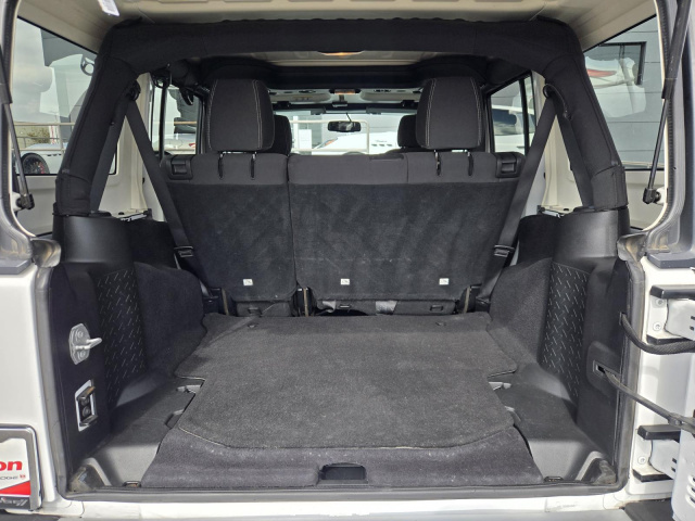 Used 2018 Jeep Wrangler JK Unlimited Sahara 4x4  in ,  21