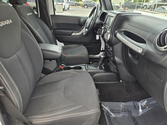 Used 2018 Jeep Wrangler JK Unlimited Sahara 4x4  in ,  25