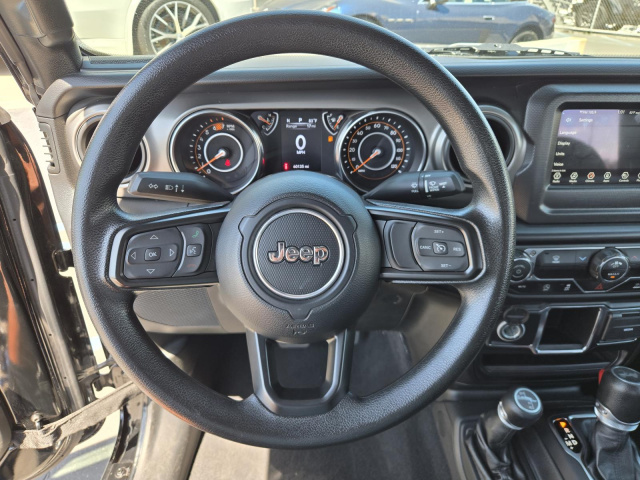 Used 2022 Jeep Wrangler Sport 4x4  in ,  17