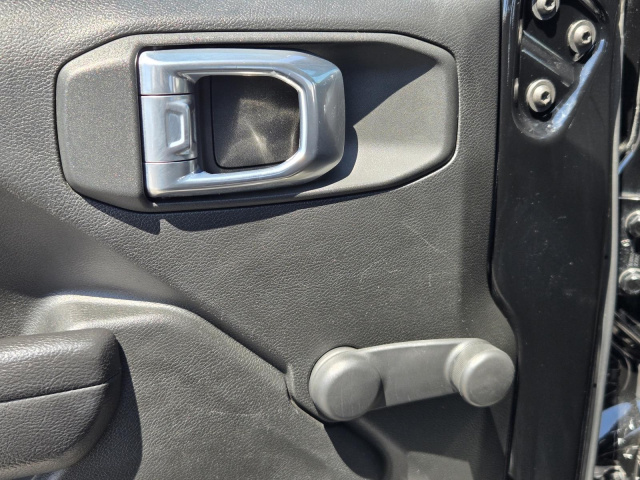 Used 2022 Jeep Wrangler Sport 4x4  in ,  22