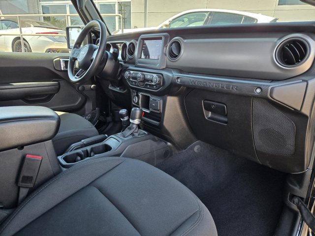 Used 2022 Jeep Wrangler Sport 4x4  in ,  27