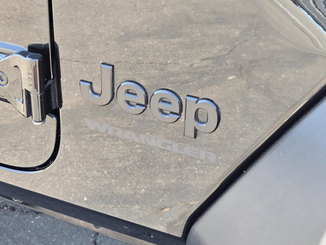 Used 2022 Jeep Wrangler Sport 4x4  in ,  32