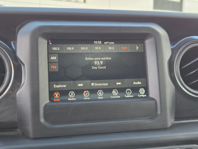 Used 2022 Jeep Wrangler Unlimited Sport Altitude 4x4  in ,  8