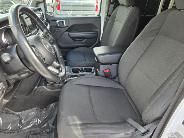 Used 2022 Jeep Wrangler Unlimited Sport Altitude 4x4  in ,  22