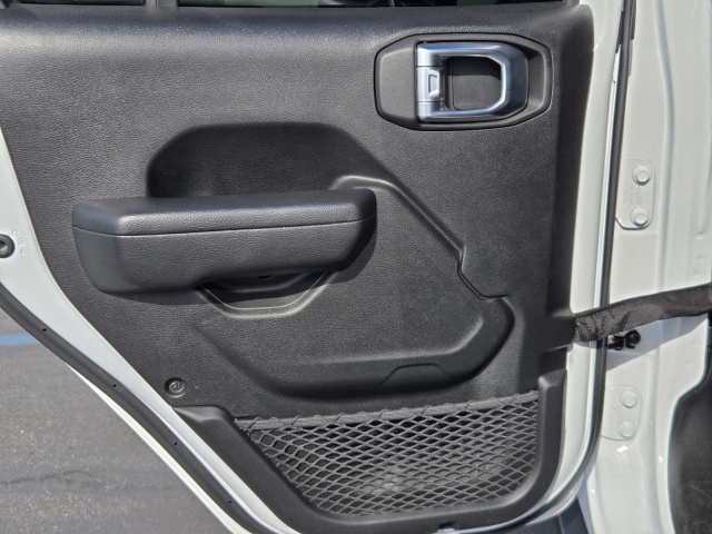 Used 2022 Jeep Wrangler Unlimited Sport Altitude 4x4  in ,  25