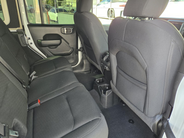 Used 2022 Jeep Wrangler Unlimited Sport Altitude 4x4  in ,  29
