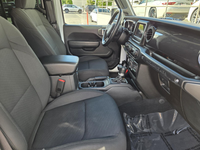 Used 2022 Jeep Wrangler Unlimited Sport Altitude 4x4  in ,  32