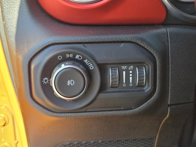 Used 2021 Jeep Wrangler Unlimited Rubicon 4x4  in ,  21