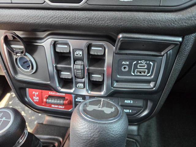 New 2026 Jeep Wrangler Willys 4 Door 4x4  in ,  13