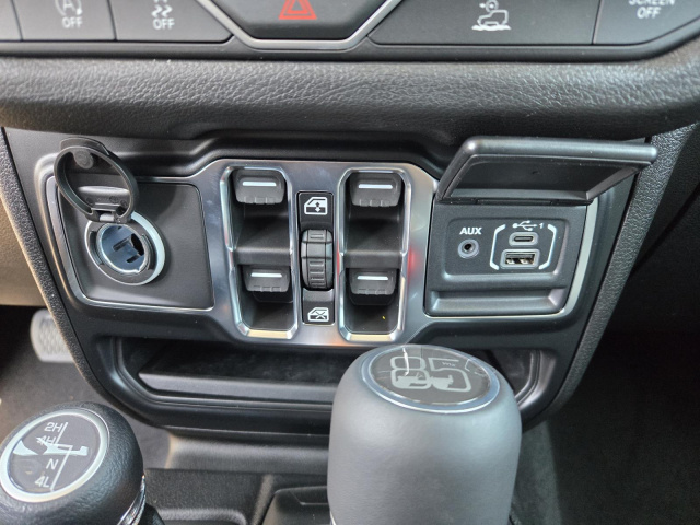 New 2026 Jeep Wrangler 85th Anniversary 4 Door 4x4  in ,  13