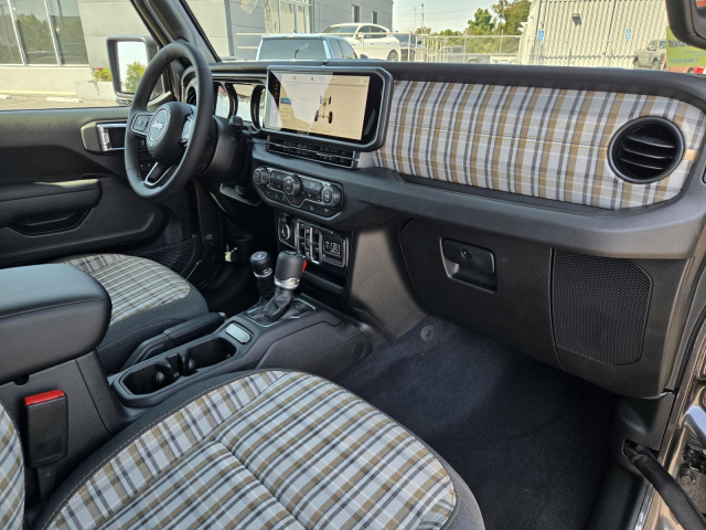 New 2026 Jeep Wrangler 85th Anniversary 4 Door 4x4  in ,  32