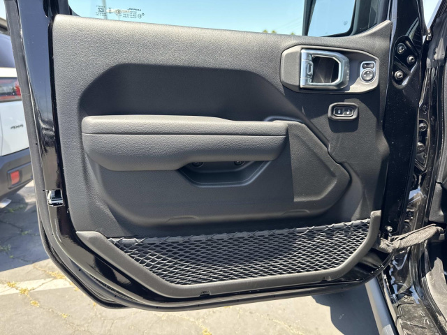 New 2026 Jeep Wrangler Willys 4 Door 4x4  in ,  21