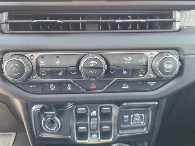 New 2026 Jeep Wrangler Sahara 4 Door 4x4  in ,  12