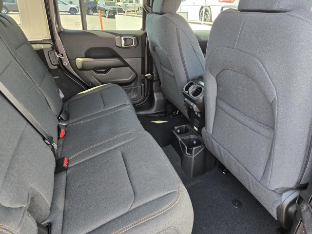 New 2026 Jeep Wrangler Sahara 4 Door 4x4  in ,  31