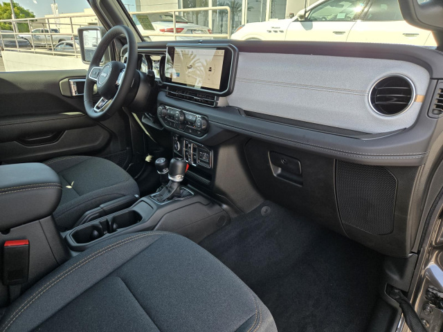 New 2026 Jeep Wrangler Sahara 4 Door 4x4  in ,  33