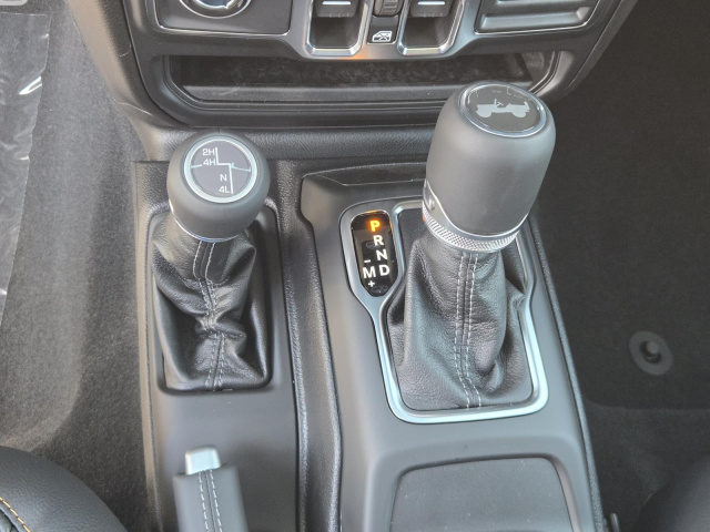 New 2026 Jeep Wrangler Sahara 4 Door 4x4  in ,  14
