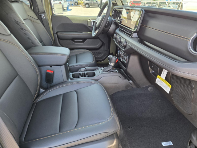 New 2026 Jeep Wrangler Sahara 4 Door 4x4  in ,  32