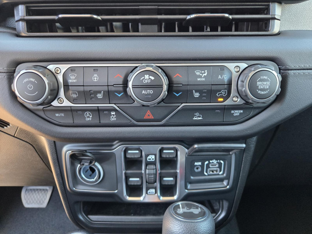 New 2026 Jeep Wrangler Sahara 4 Door 4x4  in ,  12