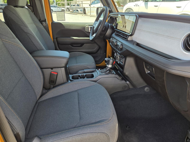 New 2026 Jeep Wrangler Sahara 4 Door 4x4  in ,  34