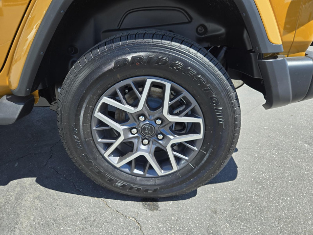 New 2026 Jeep Wrangler Sahara 4 Door 4x4  in ,  38