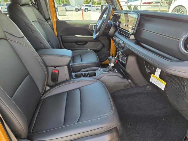 New 2026 Jeep Wrangler Sahara 4 Door 4x4  in ,  34