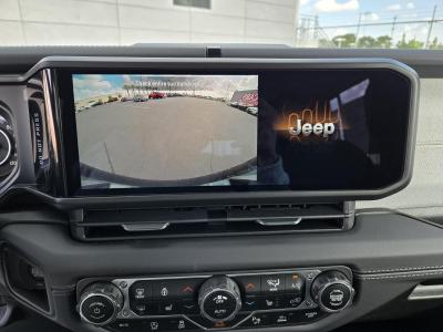New 2025 Jeep Wrangler Sahara 4 Door 4x4  in ,  10
