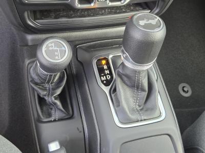 New 2025 Jeep Wrangler Sahara 4 Door 4x4  in ,  14