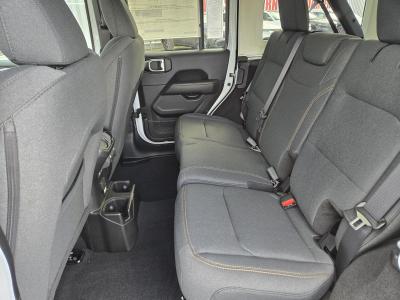 New 2025 Jeep Wrangler Sahara 4 Door 4x4  in ,  27
