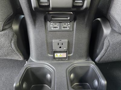 New 2025 Jeep Wrangler Sahara 4 Door 4x4  in ,  28