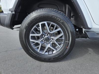 New 2025 Jeep Wrangler Sahara 4 Door 4x4  in ,  30