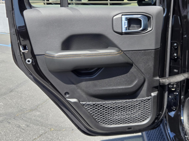 New 2026 Jeep Wrangler Sahara 4 Door 4x4  in ,  26
