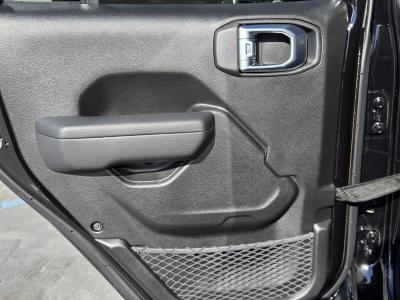 New 2026 Jeep Wrangler Rubicon 4 Door 4x4  in ,  27