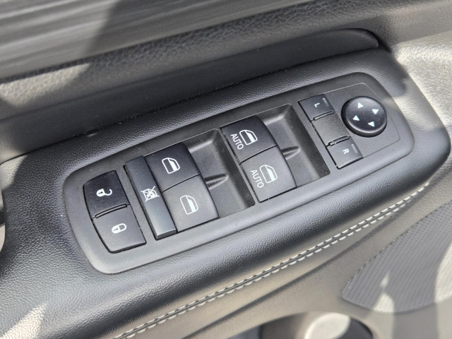 Used 2021 Jeep Grand Cherokee Freedom 4x2  in ,  21