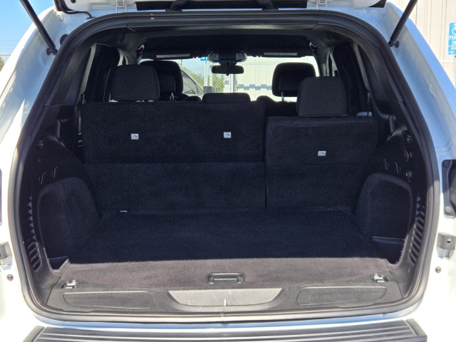 Used 2021 Jeep Grand Cherokee Laredo E 4x2  in ,  28