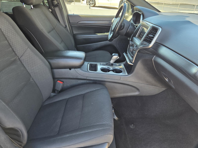 Used 2021 Jeep Grand Cherokee Laredo E 4x2  in ,  32