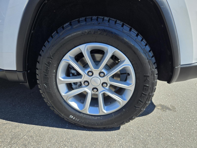 Used 2021 Jeep Grand Cherokee Laredo E 4x2  in ,  36