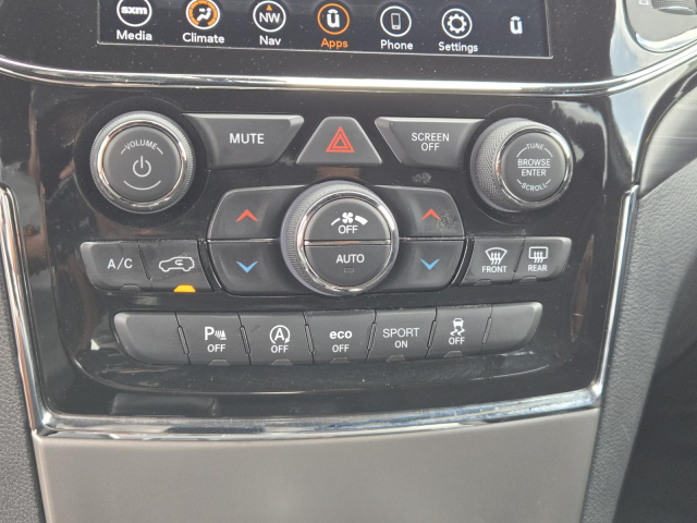 Used 2022 Jeep Grand Cherokee WK Laredo E 4x2  in ,  12