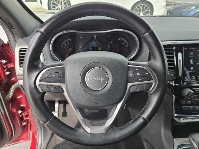 Used 2022 Jeep Grand Cherokee WK Laredo E 4x2  in ,  17