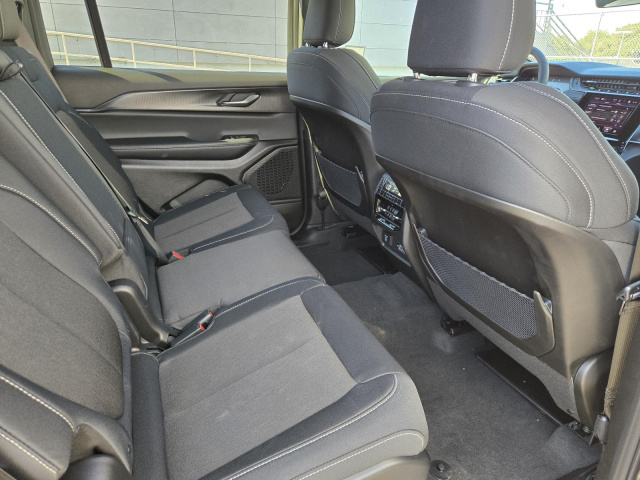 New 2025 Jeep Grand Cherokee Laredo X 4x2  in ,  26