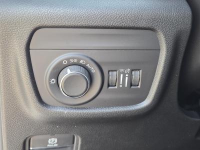 New 2026 Jeep Grand Cherokee Laredo X 4x2  in ,  18